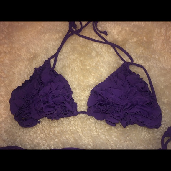 Bikini - Picture 2 of 5